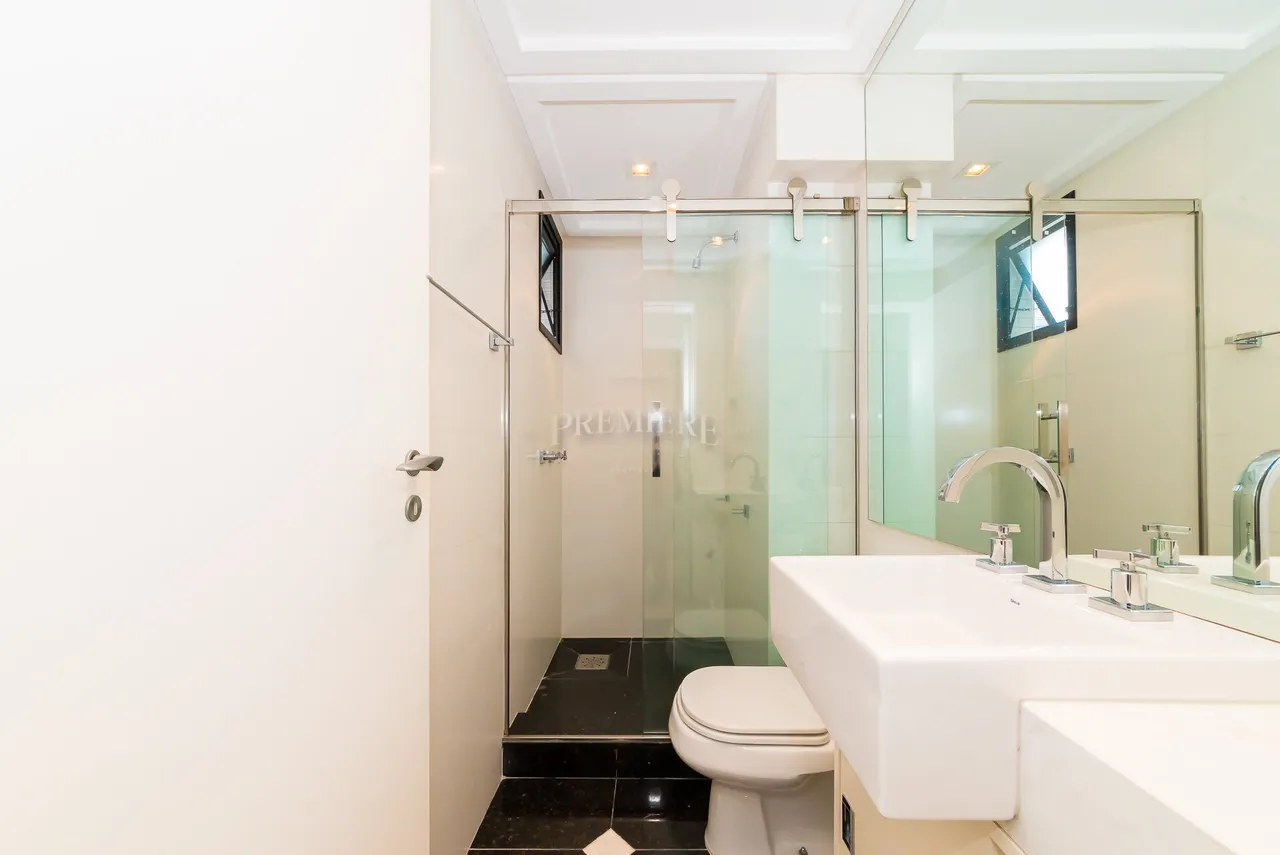 Apartamento de 3 suítes com 265 m² e 2 vagas — photo 17
