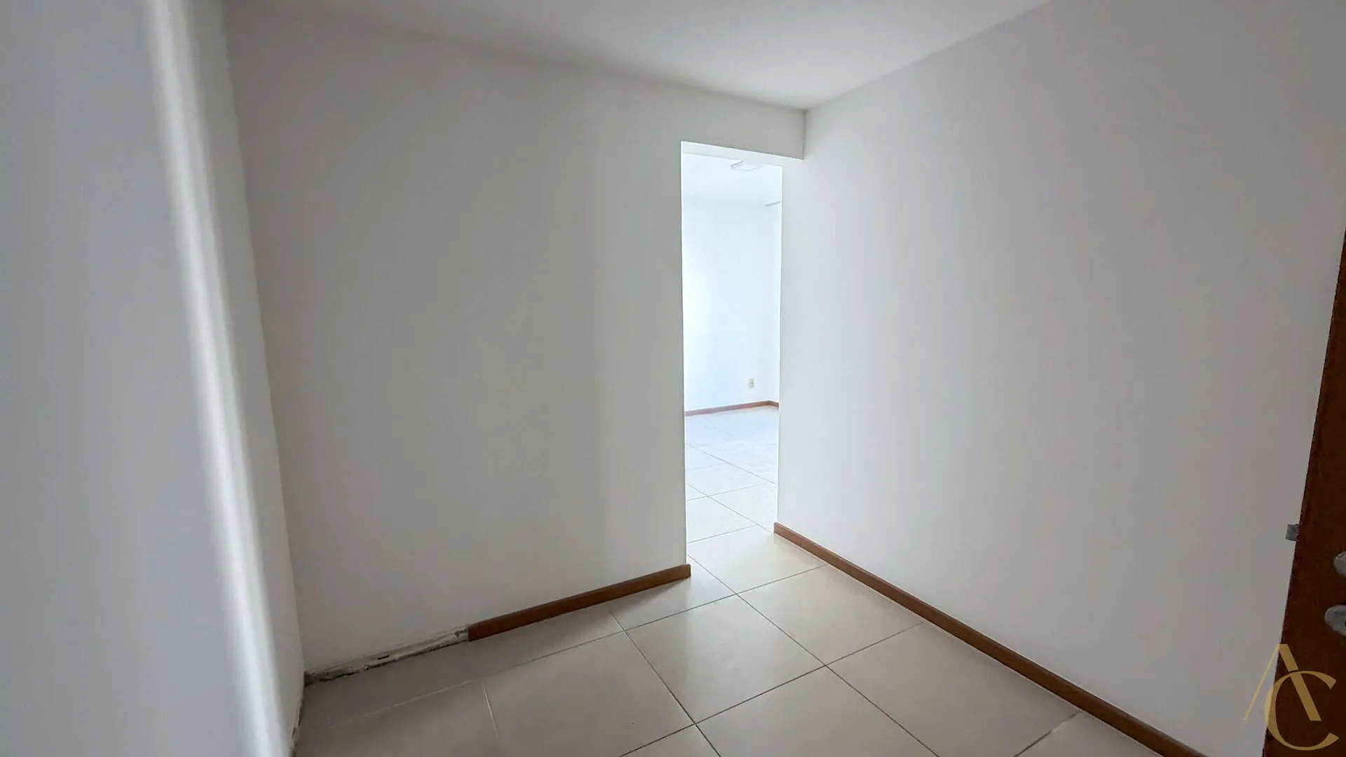 Furnished apartment with 3 en-suite bedrooms — photo 58