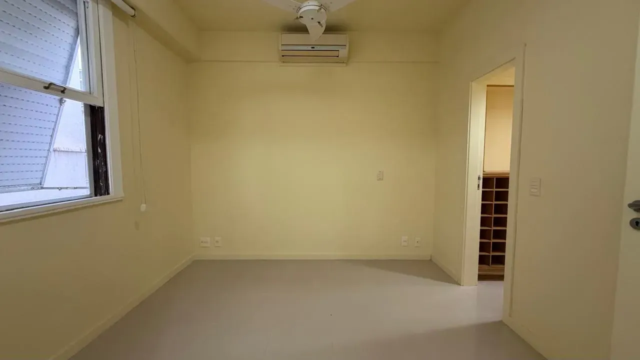 96 m² apartment with a walk-in closet and a home office — photo 26