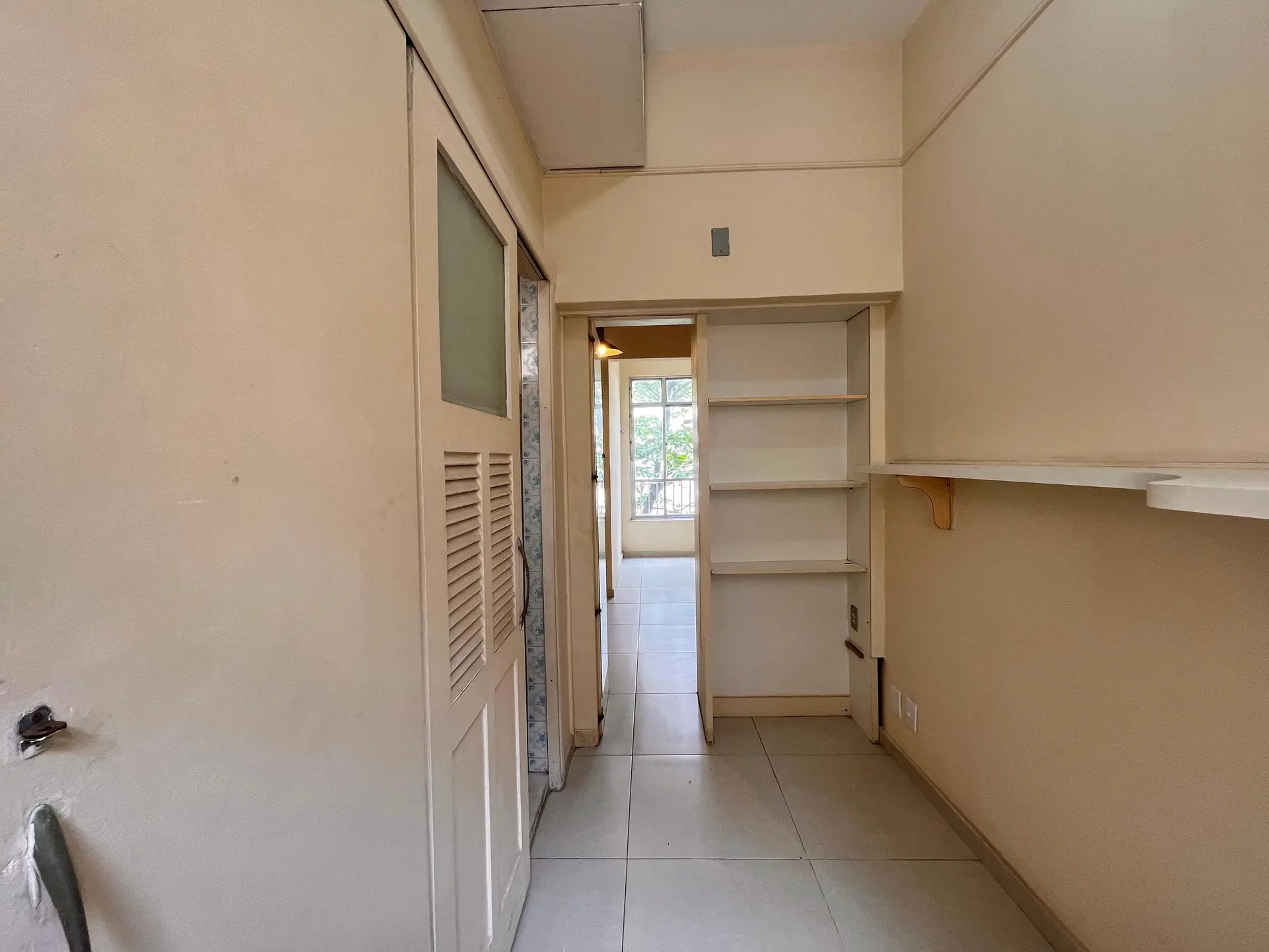 Home office in a 2-bedroom apartment, 78 m² — photo 19