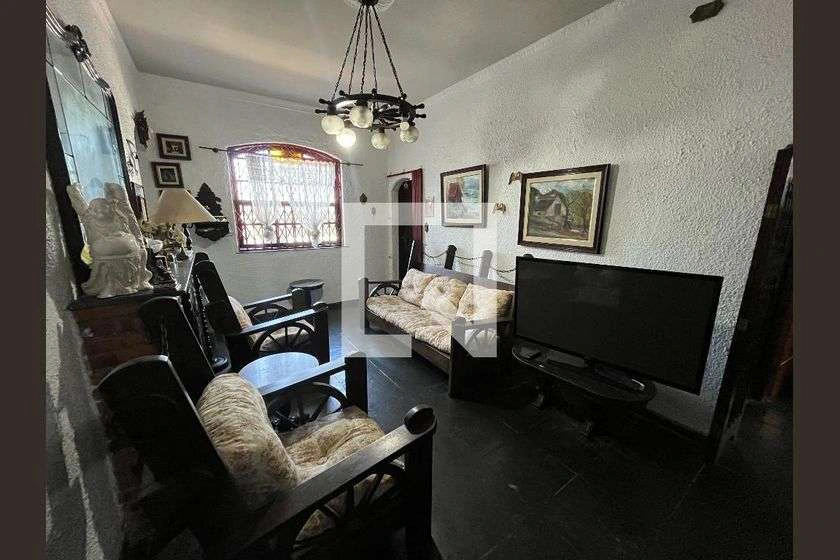 Rental house with 4 bedrooms and 600 m² — photo 5