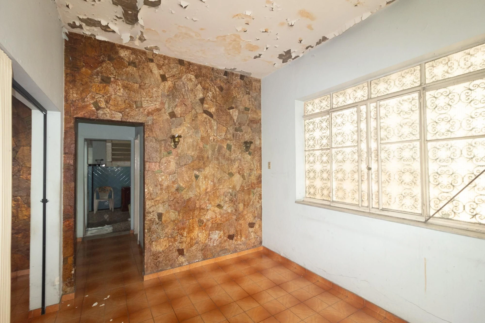 6 quartos e jardim: casa de 263 m² — photo 54
