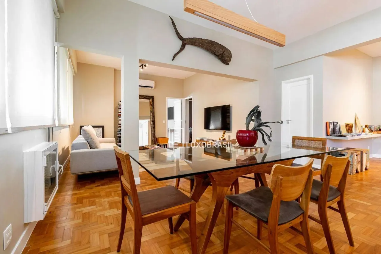 Furnished apartment with 2 bedrooms and 2 bathrooms and a terrace — photo 11