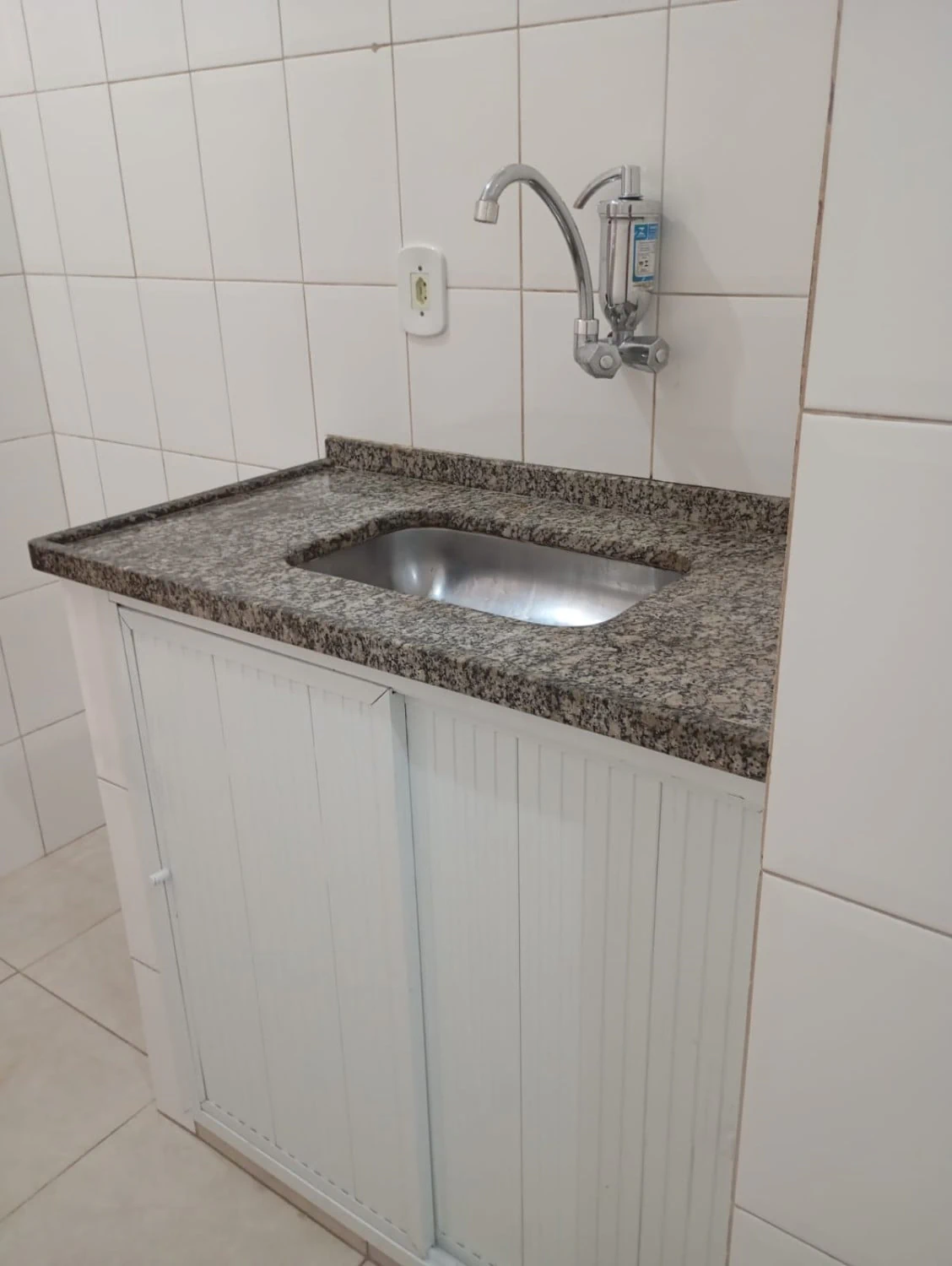 Квартира на первом этаже с 1 спальней и отдельной кухней — photo 18