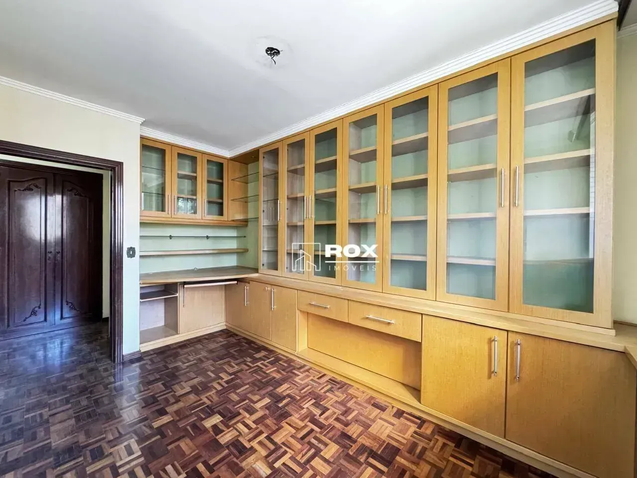 250 m² apartment with 3 bedrooms and a gas stove — photo 20
