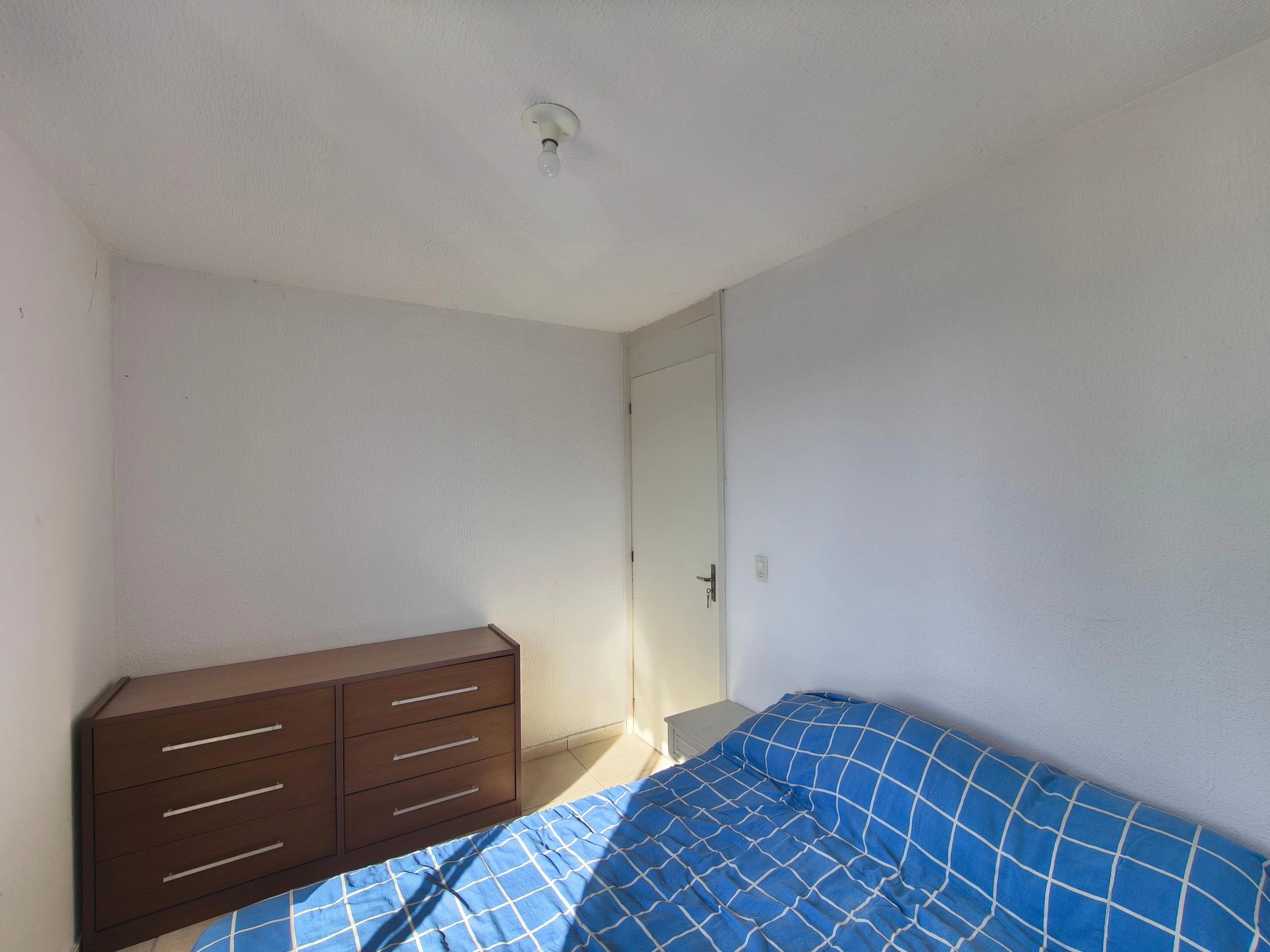 Furnished apartment with gas kitchenette and 2 bedrooms — photo 26