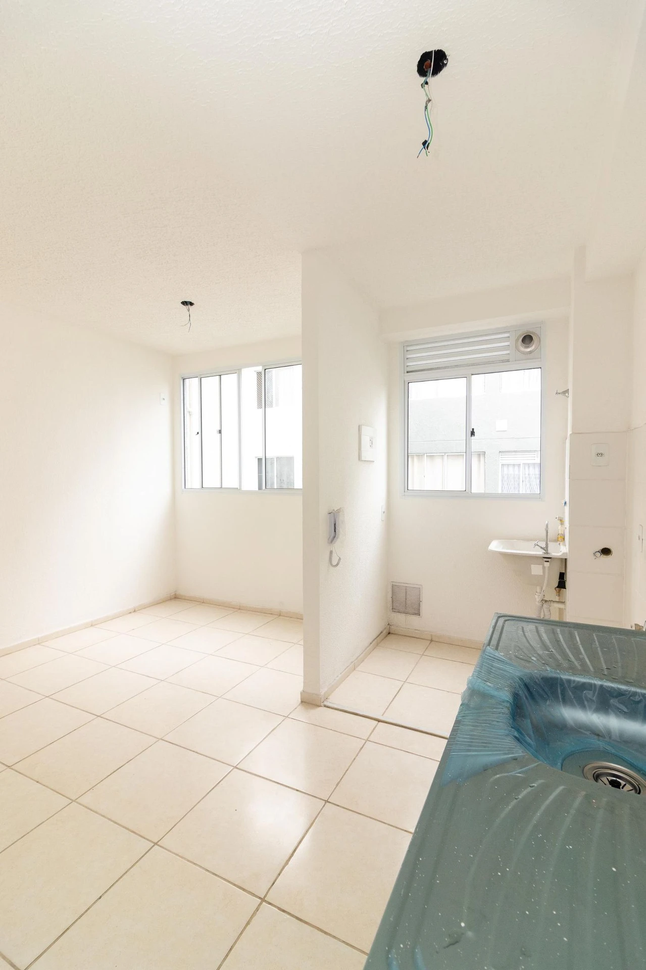 Apartamento com 2 quartos e piscina no condomínio — photo 28