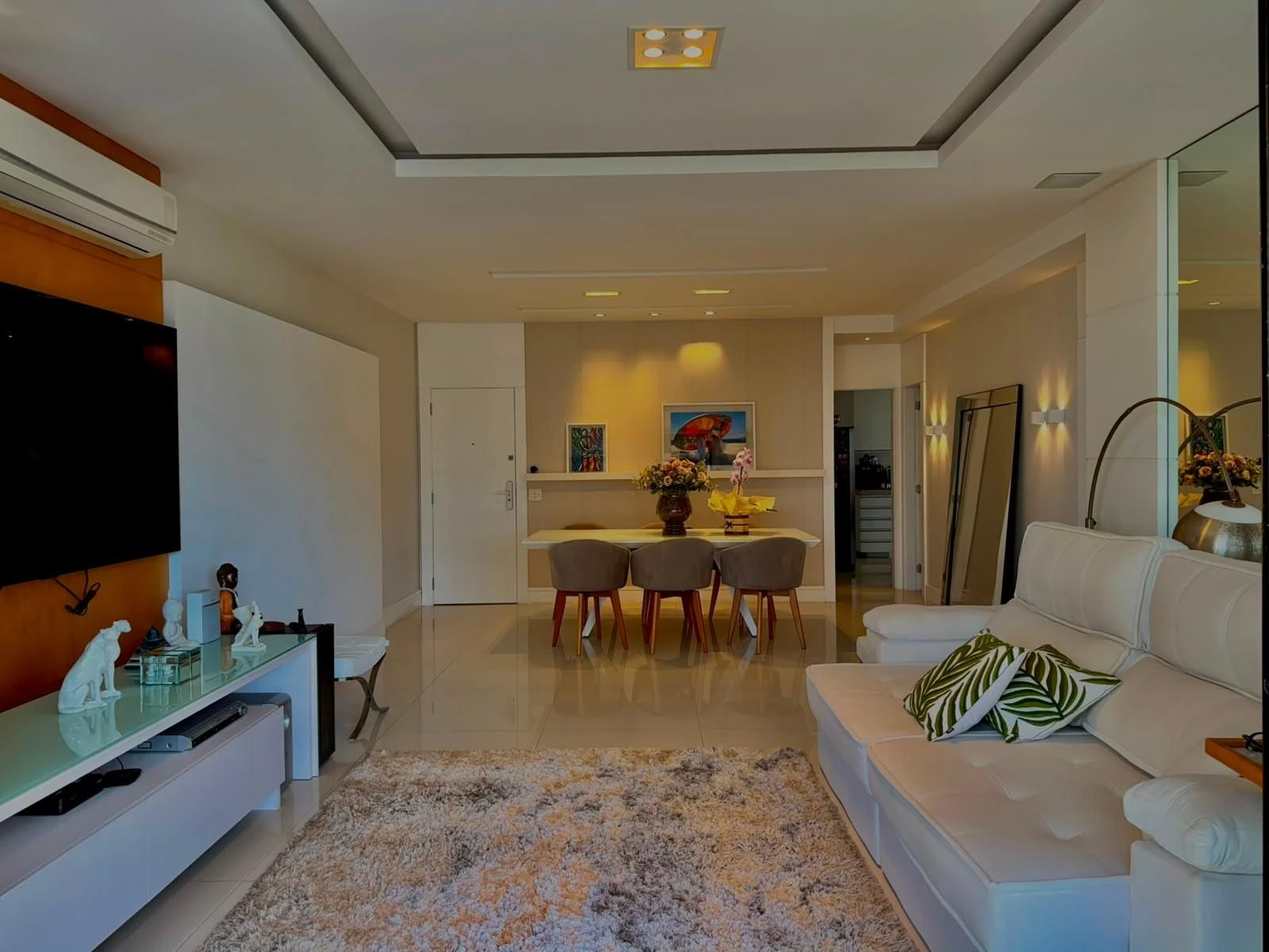Furnished 3-bedroom apartment with enclosed balcony — photo 39