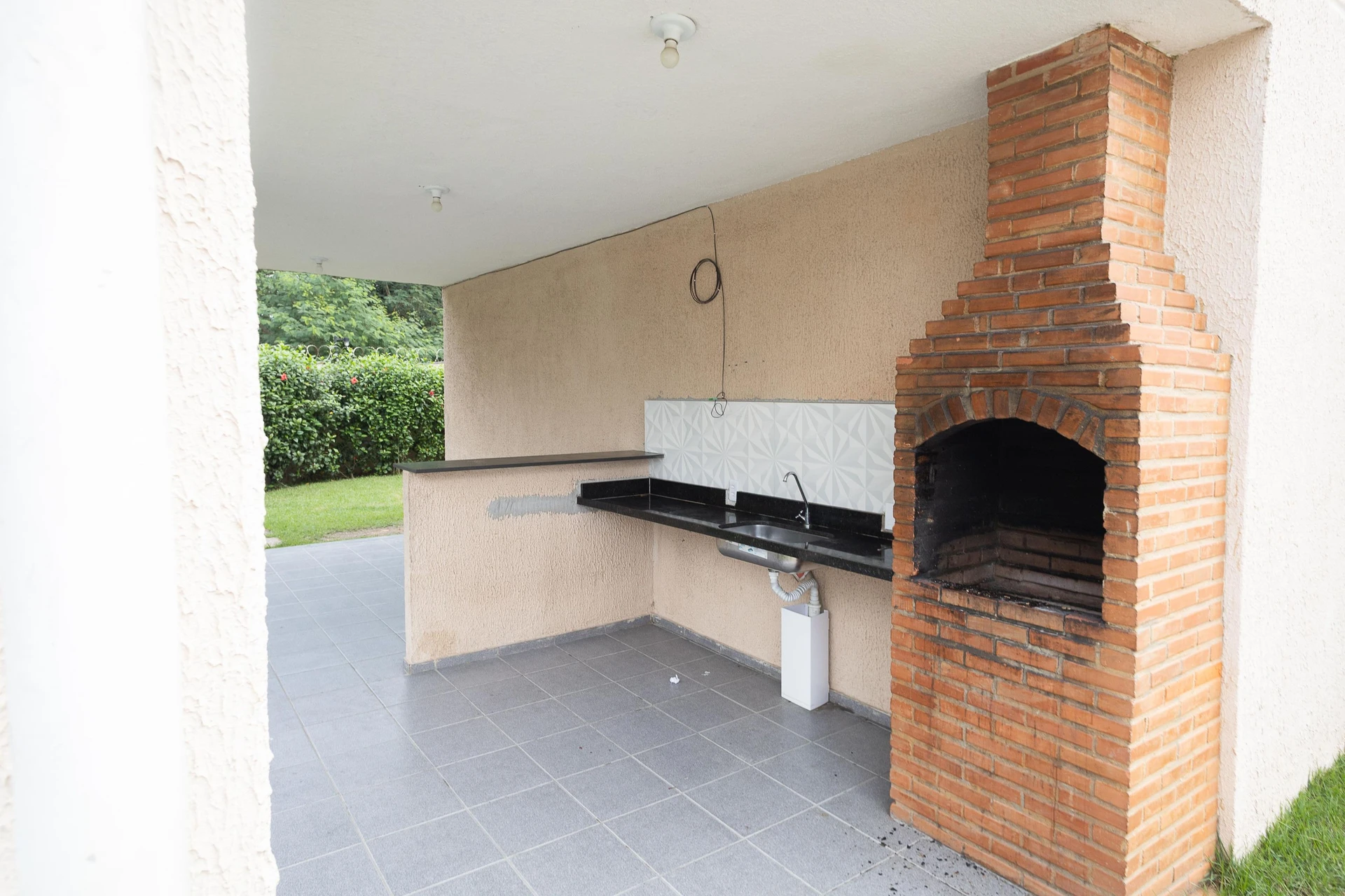 Apartamento mobiliado com 2 quartos e 1 banheiro — photo 16