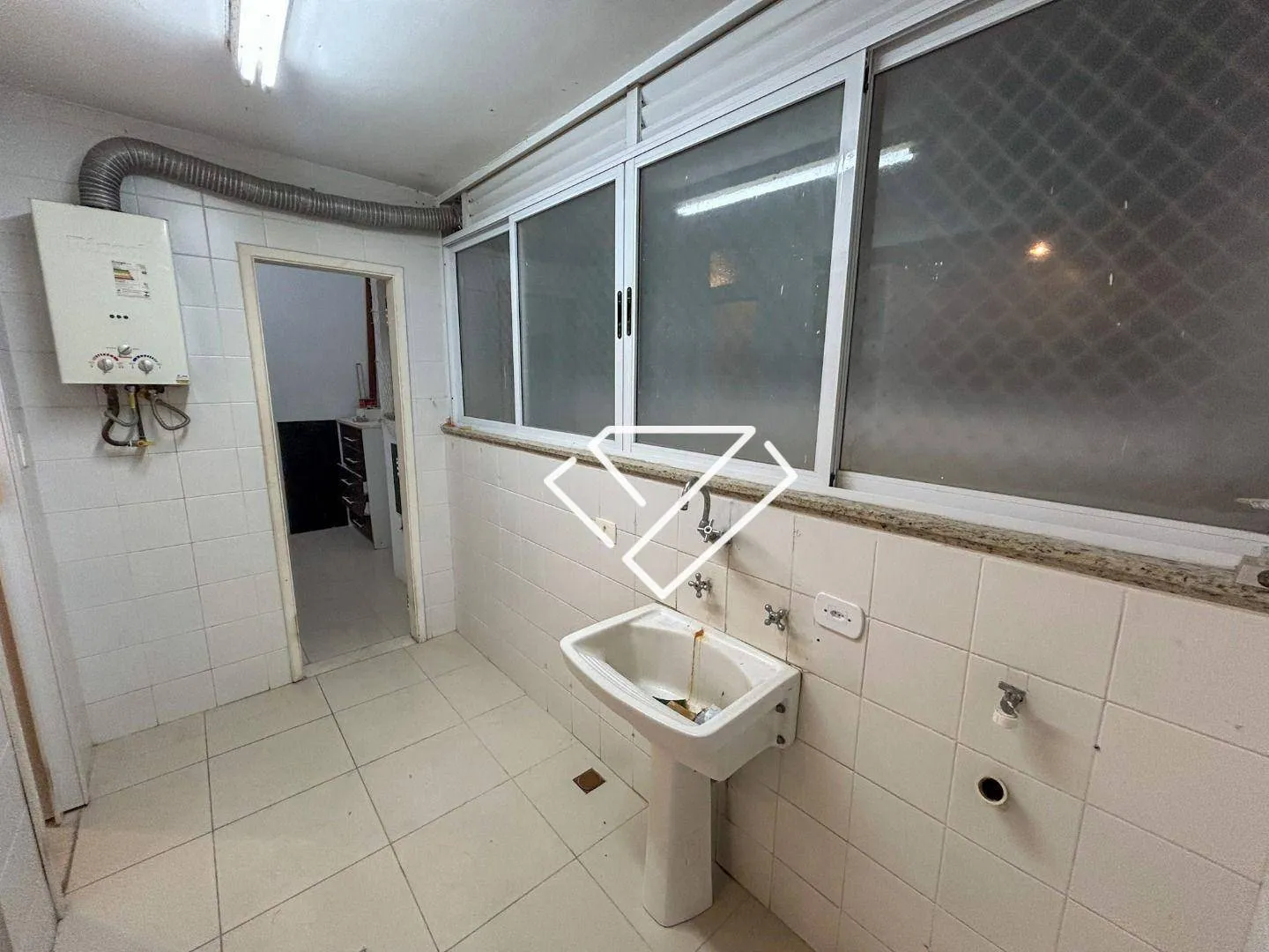 4 quartos e jacuzzi: apartamento de 172 m² — photo 23