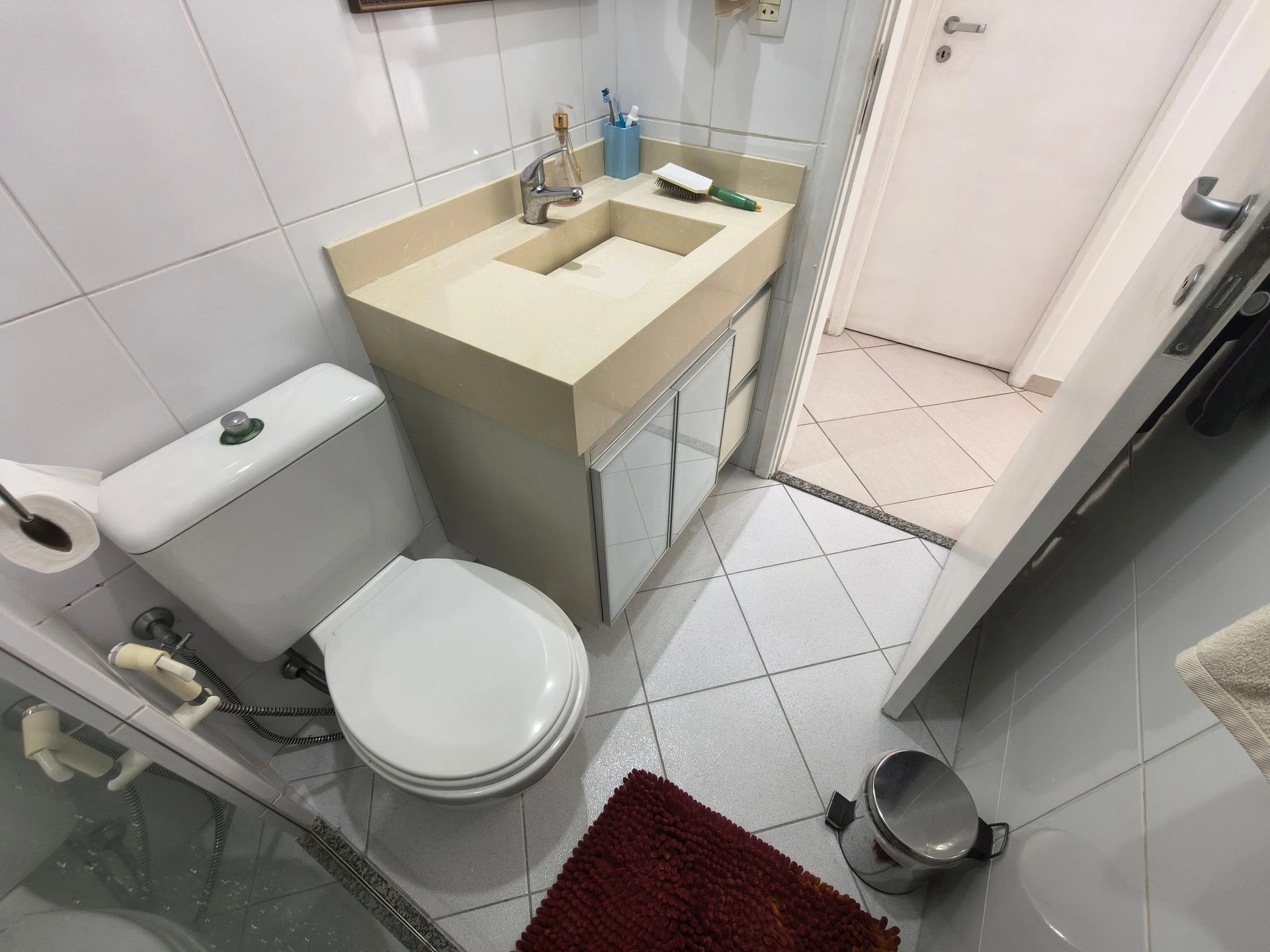 3-bedroom apartment in a building with a sauna — photo 16