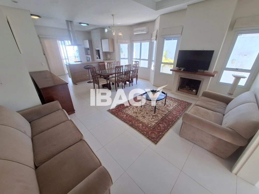 Casa com 550 m², 3 dormitórios e 4 banheiros — photo 4