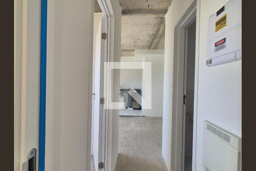 Apartamento para locação com janelas do chão ao teto — photo 29