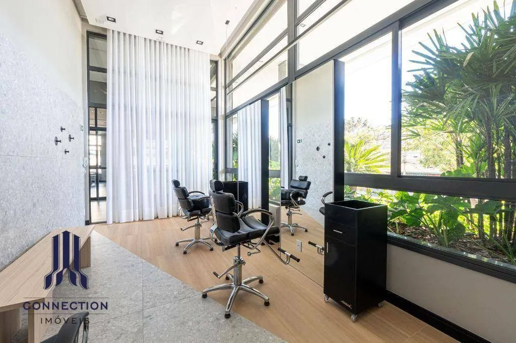 Floor-to-ceiling windows in a 2-bedroom apartment, 83 m² — photo 42