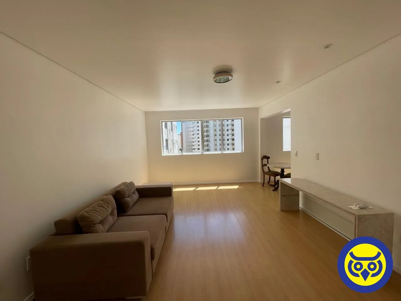 Apartment on the 12th floor with wood or laminate floors — photo 5
