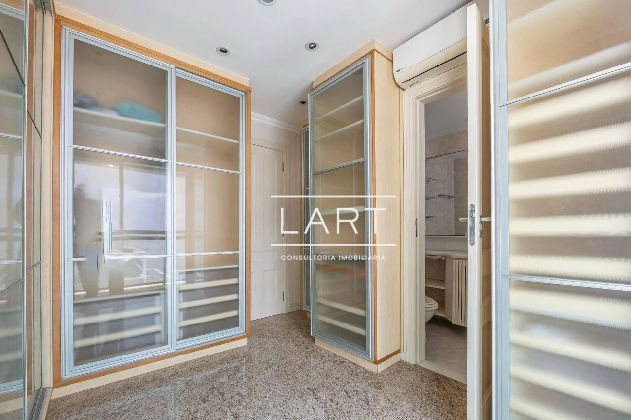 Apartamento com 3 quartos e armários embutidos — photo 19
