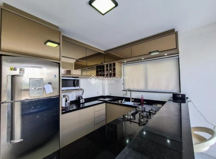 Casa mobiliada com cozinha aberta e fogão a gás — photo 5
