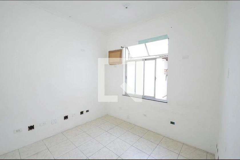 Rental house with 8 bedrooms and 8 bathrooms — photo 30