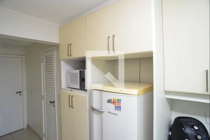 Furnished 4-bedroom apartment 145 m² with 2 parking spots — photo 48