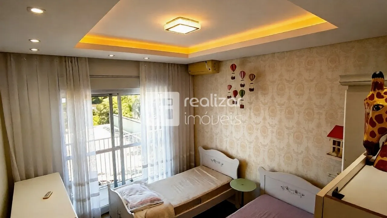 3-bedroom house with a water view in Florianópolis — photo 3