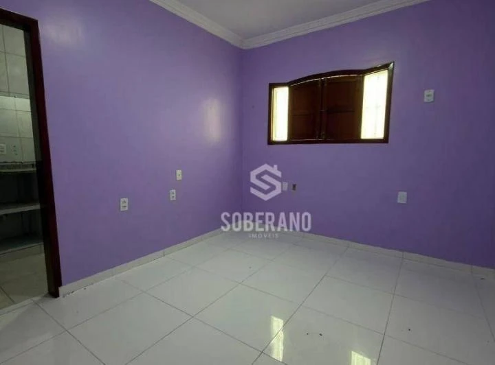 House with 3 bedrooms and a separate kitchen, 240 m² — photo 2
