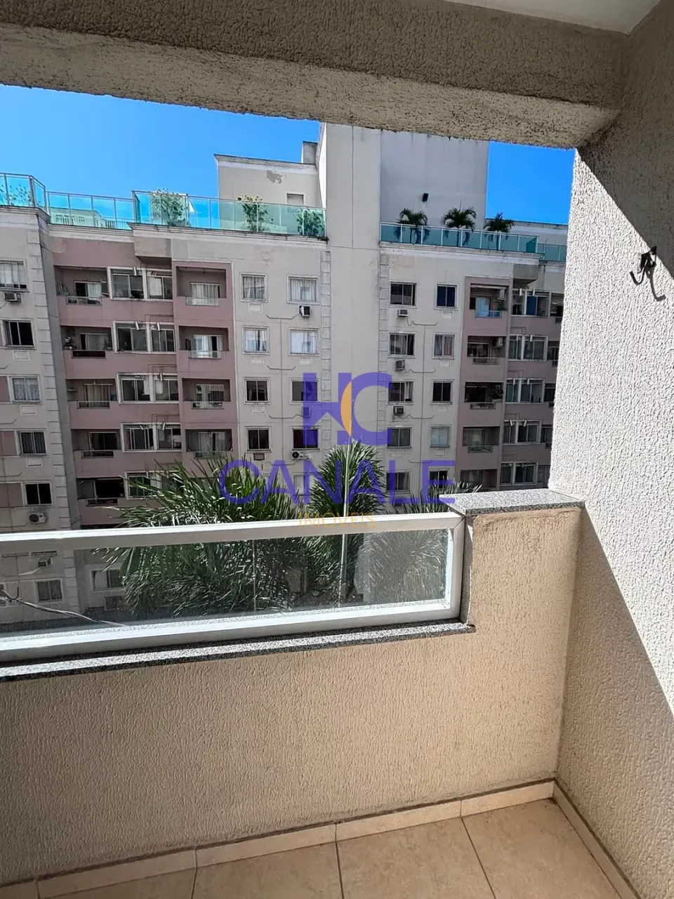 2-bedroom apartment with a closed kitchen and balcony — photo 9