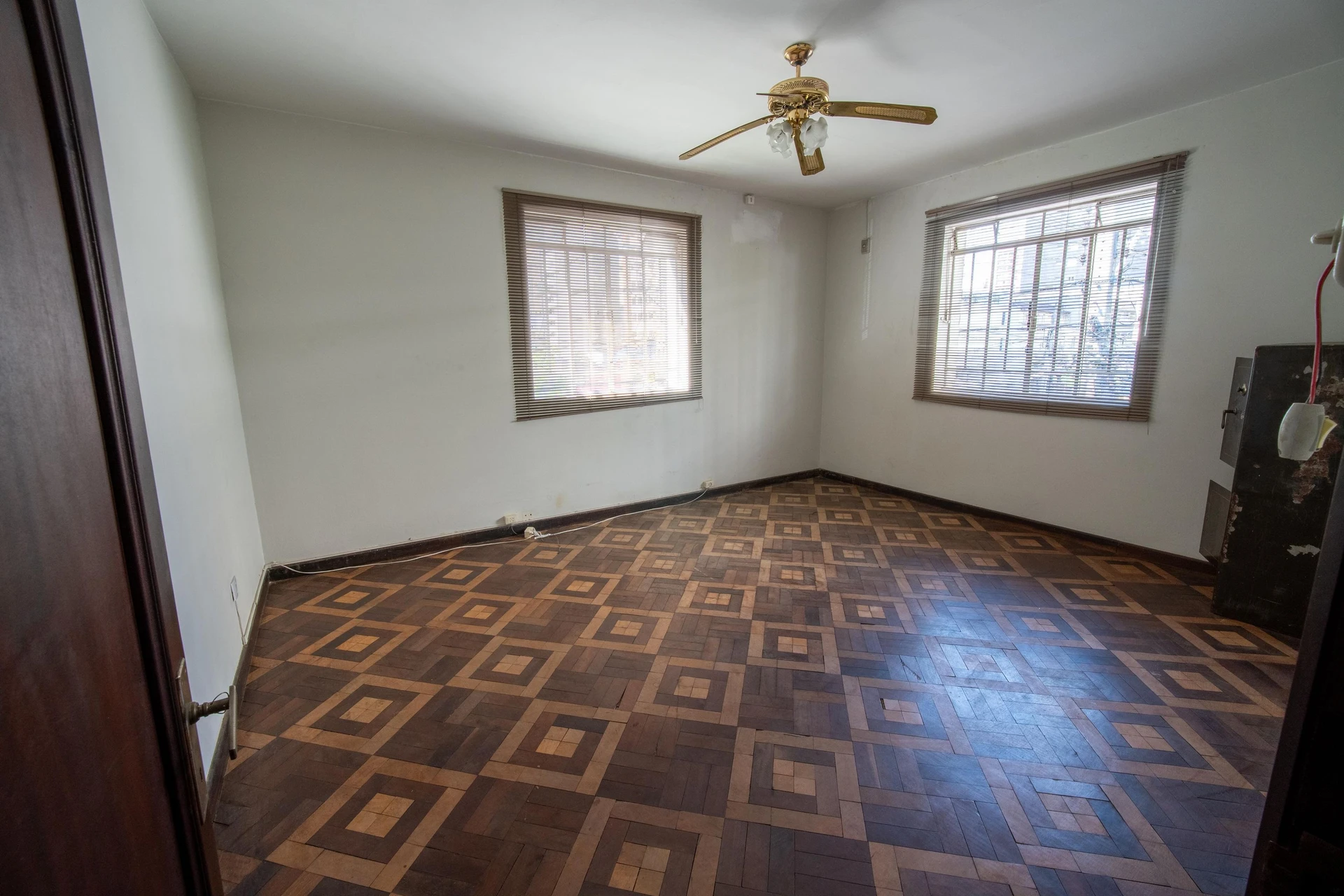 Apartamento con 3 dormitorios y 1 baño con jacuzzi del edificio — photo 24