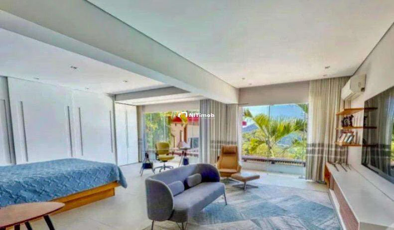 Unfurnished 6-bedroom house with 950 m² — photo 10