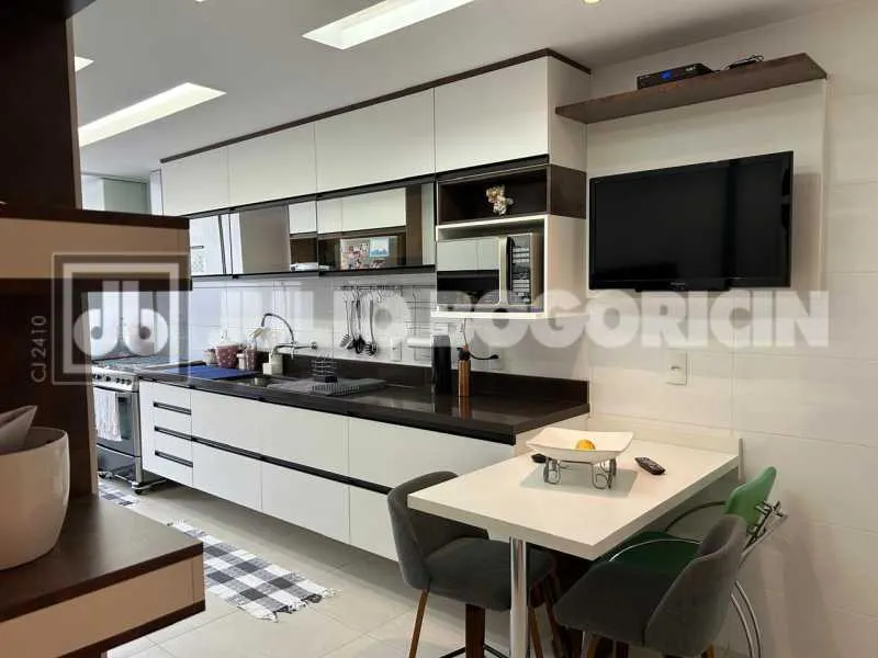 Apartamento sem mobília com 3 quartos e 5 banheiros — photo 25