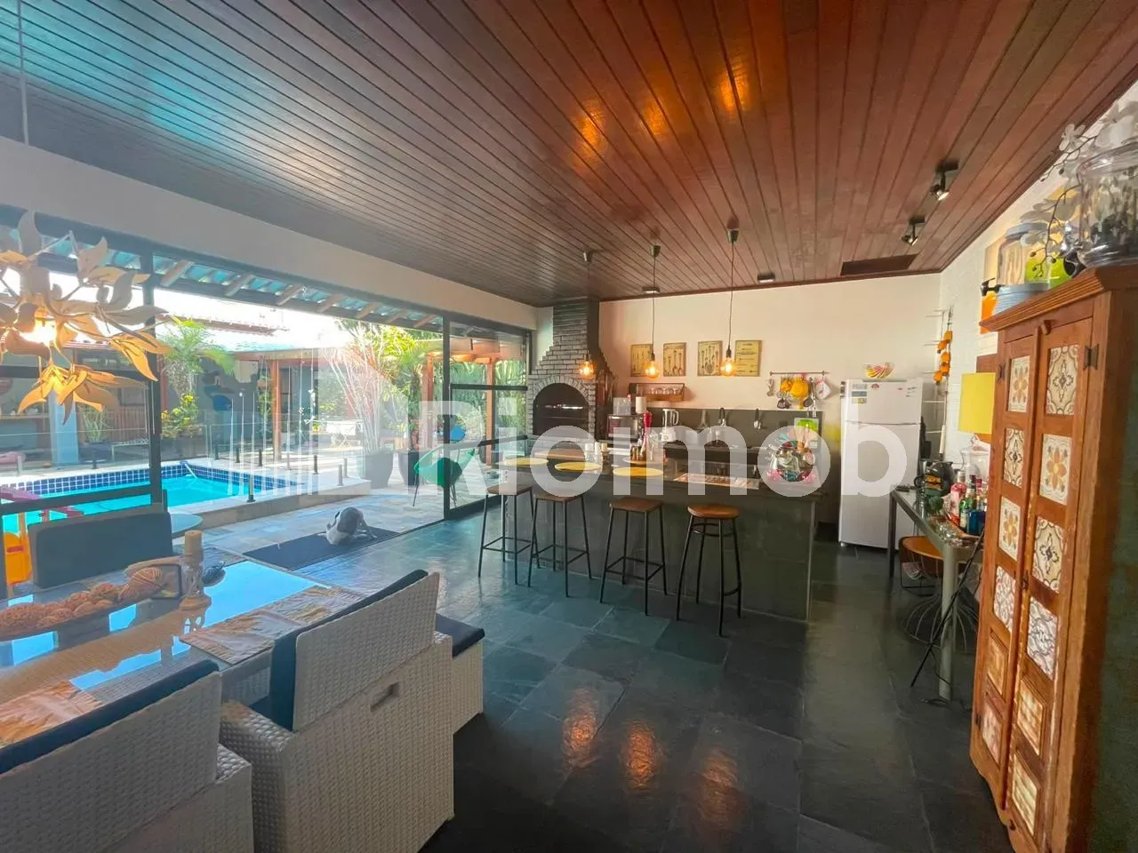 Furnished house with 5 bedrooms and 5 bathrooms — photo 2