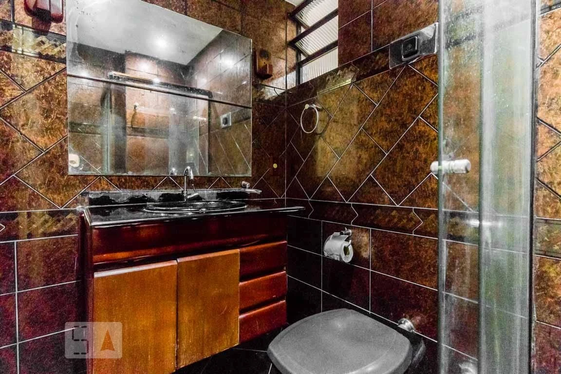 2-bedroom rental apartment with 1 bathroom and parking — photo 31