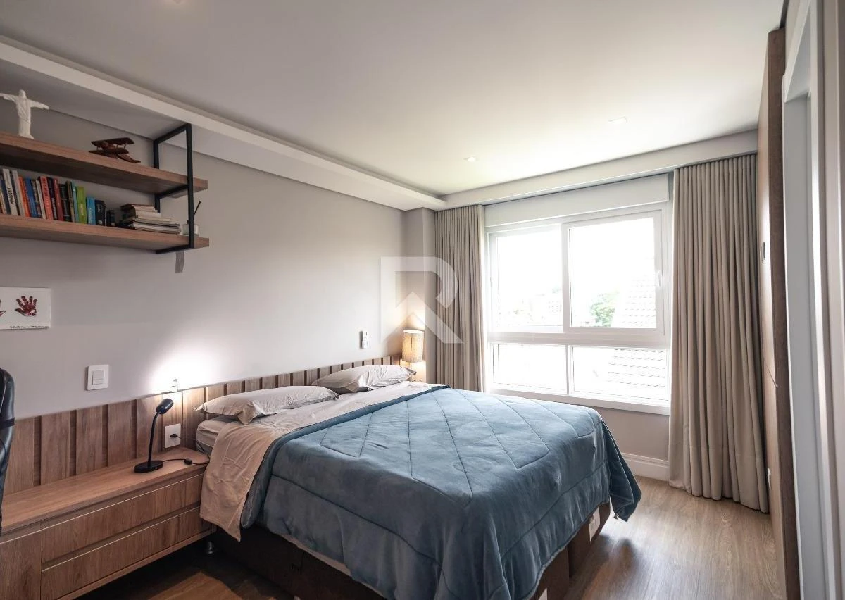 Casa con ventanales de piso a techo en Curitiba — photo 3