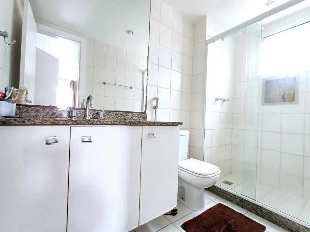 203 m² apartment with 3 bedrooms and enclosed balcony — photo 26