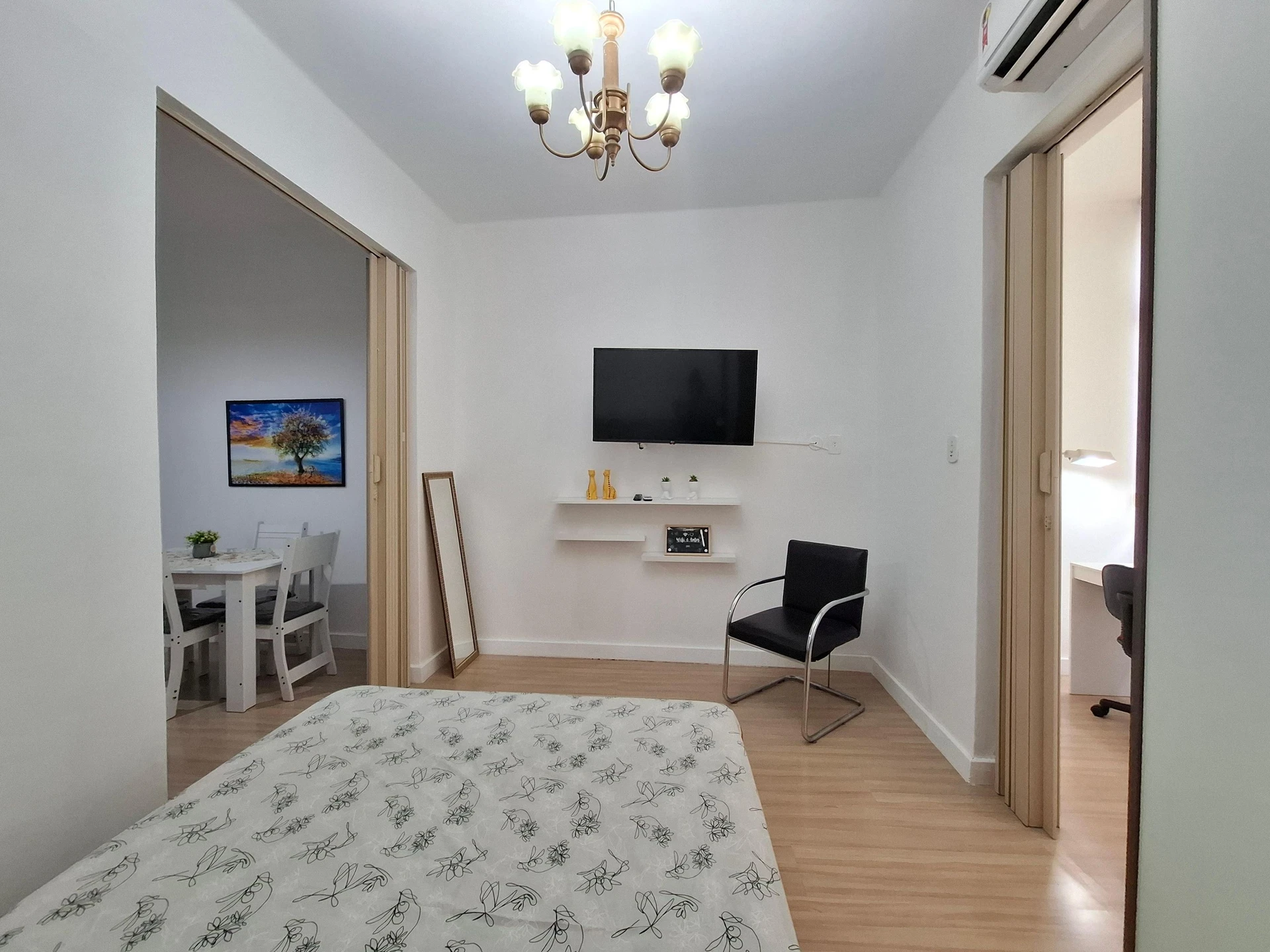One-bedroom apartment with a home office in Rio de Janeiro — photo 11