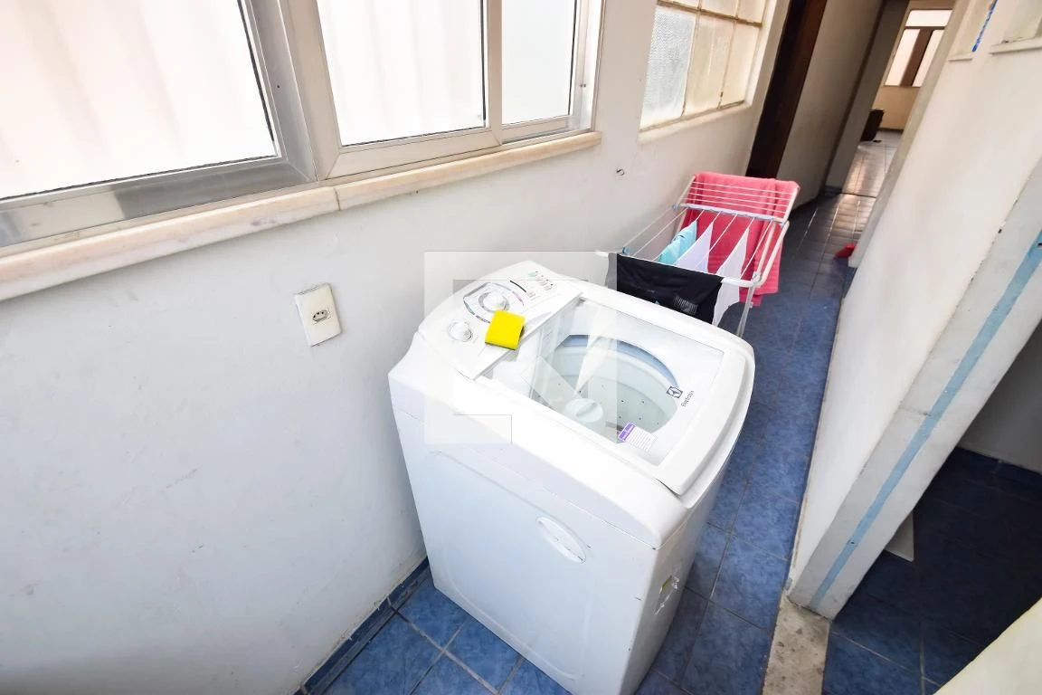 Apartamento mobiliado com 4 quartos e cozinha separada — photo 11