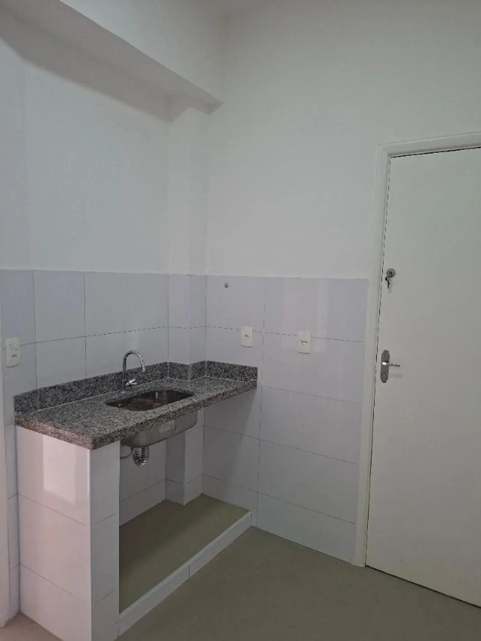 Apartamento com 2 quartos e cozinha separada — photo 8