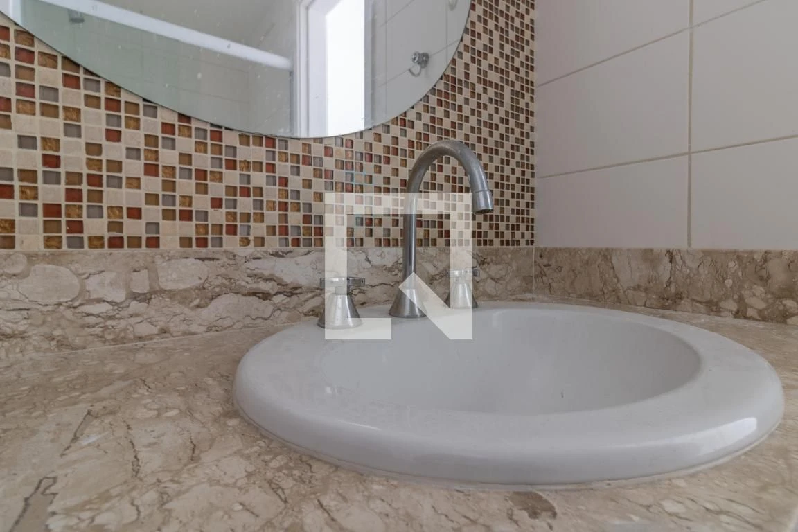 Apartamento para alugar com 5 quartos e piscina no condomínio — photo 32