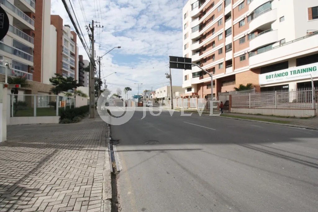 Apartment, 93 m², with a glass-enclosed balcony — photo 66