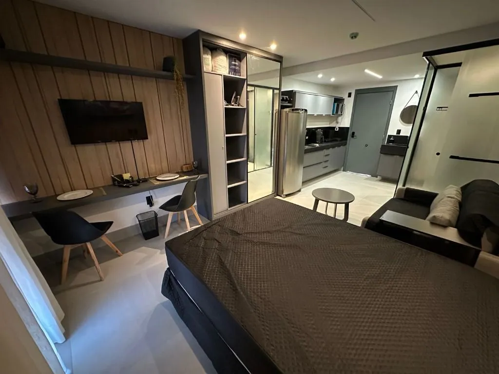 Furnished 23 m² flat with 1 en-suite and air conditioning — photo 11