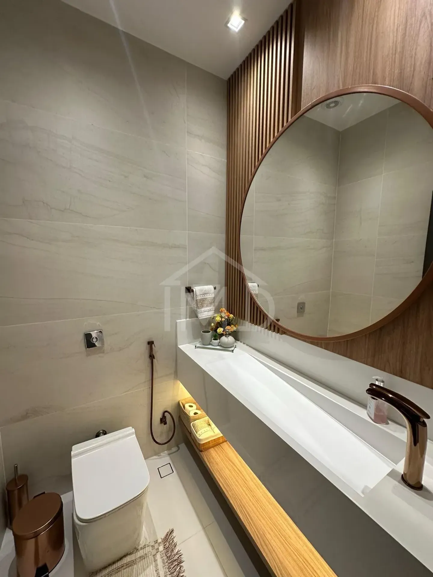 Furnished house with 4 bedrooms and 600 m² — photo 16
