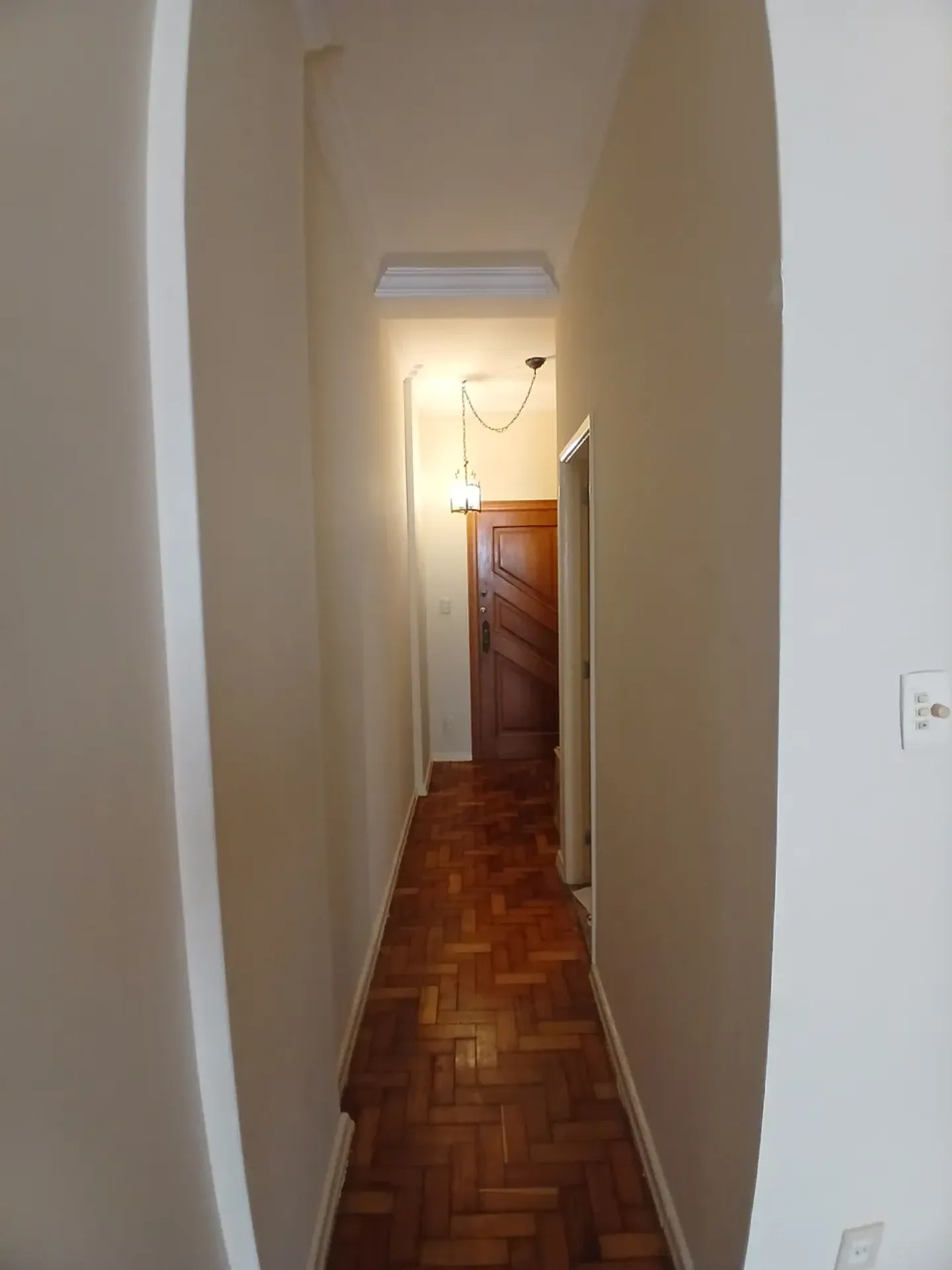 Apartamento de 2 quartos com vaga e vista para a cidade — photo 2