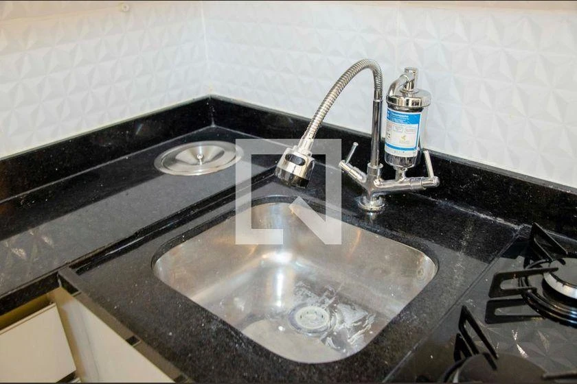 Studio apartment with 1 bedroom and open-plan gas kitchen — photo 8