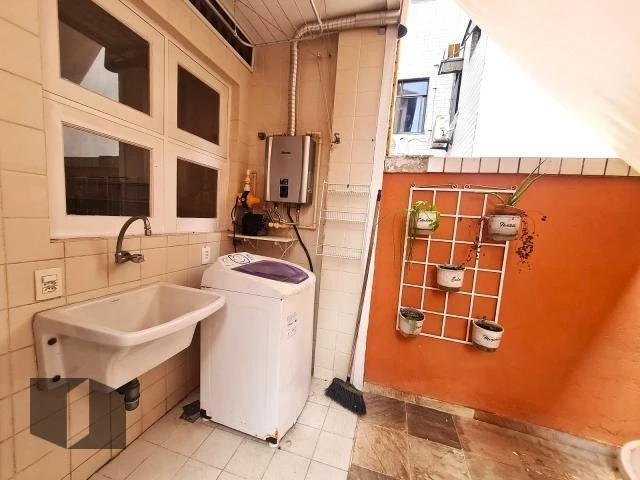 House with 4 bedrooms, 3 bathrooms, balcony grill — photo 27