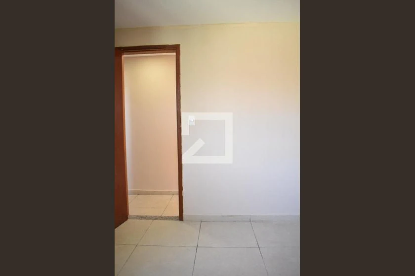 Apartment with parking and a glass-enclosed shower — photo 12