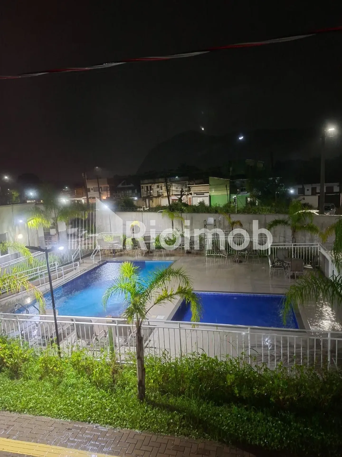 Apartamento de 2 quartos em condomínio com piscina — photo 21