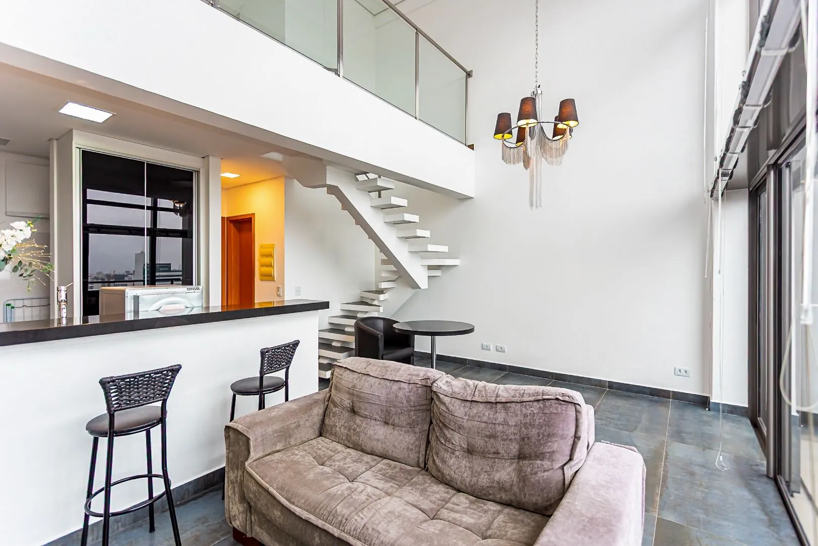 78 m² apartment with floor-to-ceiling windows and a bathtub — photo 18