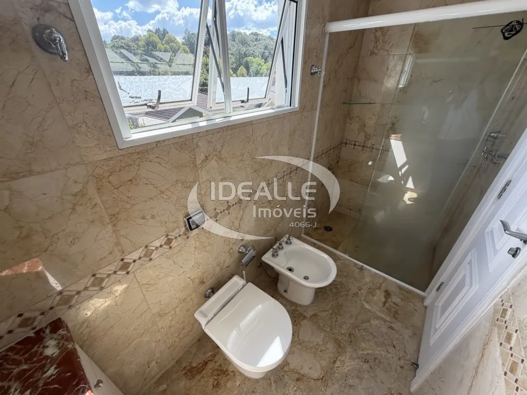 Furnished house with 3 bedrooms and private garden — photo 23