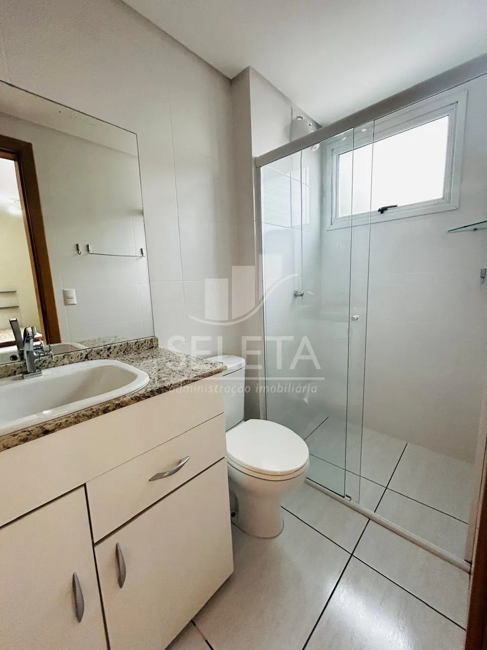 Furnished 1-bedroom apartment with parking and open kitchen — photo 6