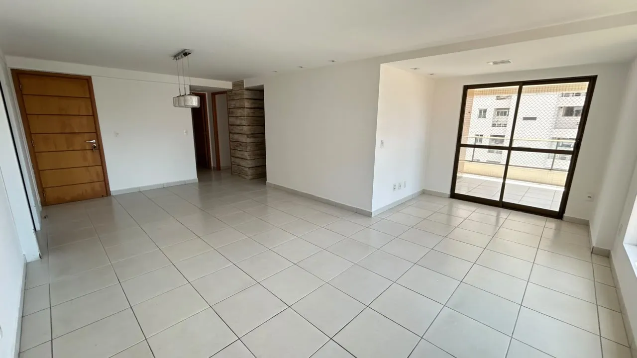 3-bedroom apartment in a building with a sauna — photo 11
