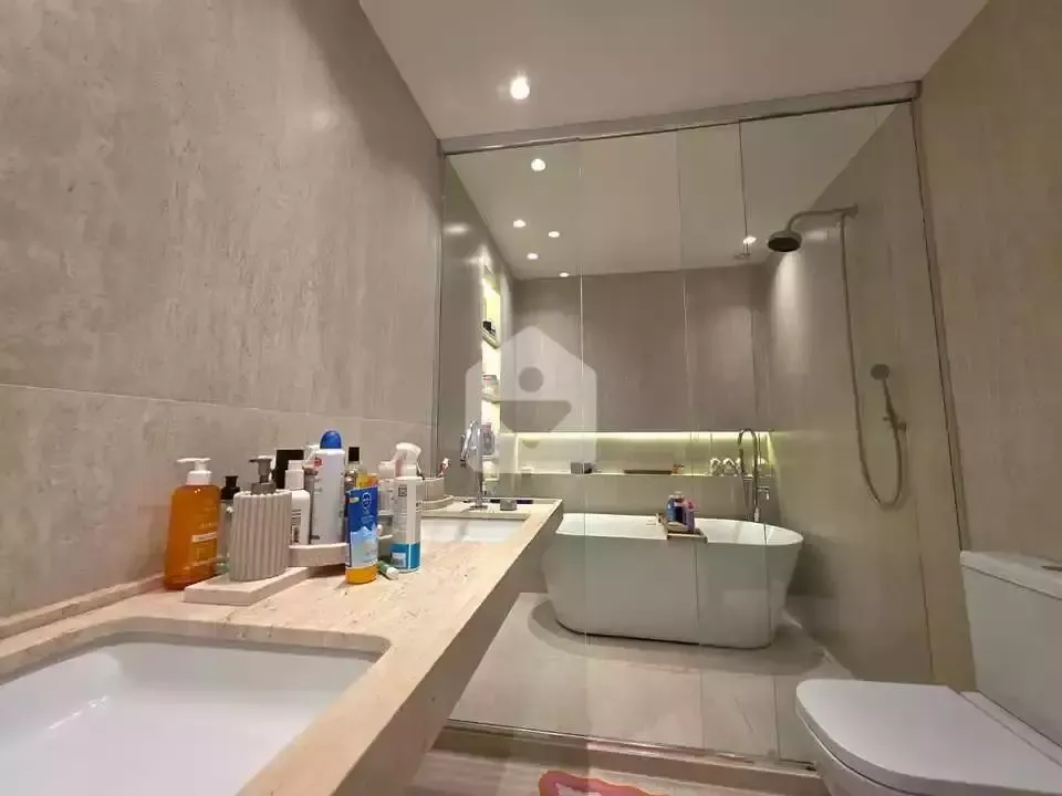 Мебльована квартира 231 м² з 4 спальнями-сюїтами і 4 місцями — photo 9